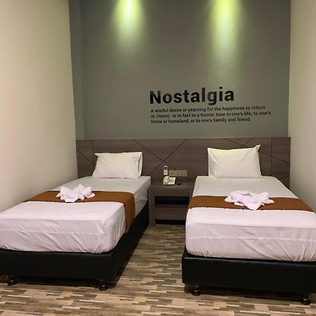 Bless Hotels Sintang Kültér fotó