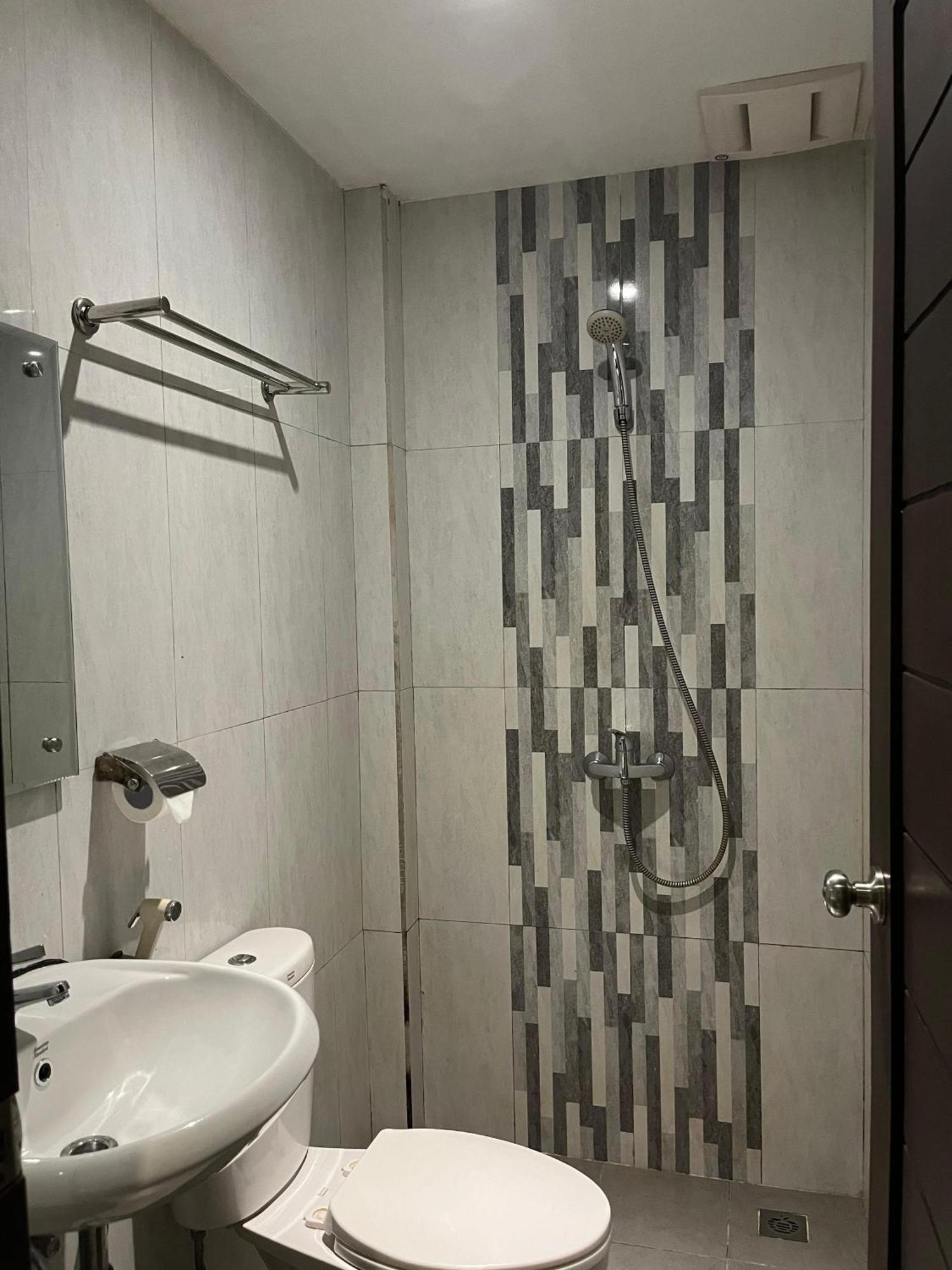 Bless Hotels Sintang Kültér fotó