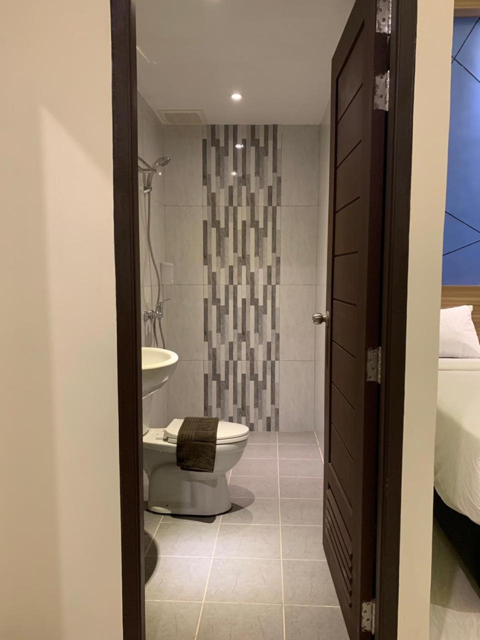 Bless Hotels Sintang Kültér fotó