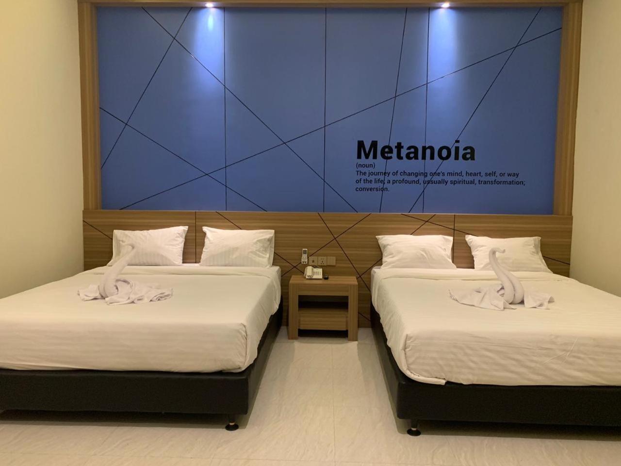 Bless Hotels Sintang Kültér fotó