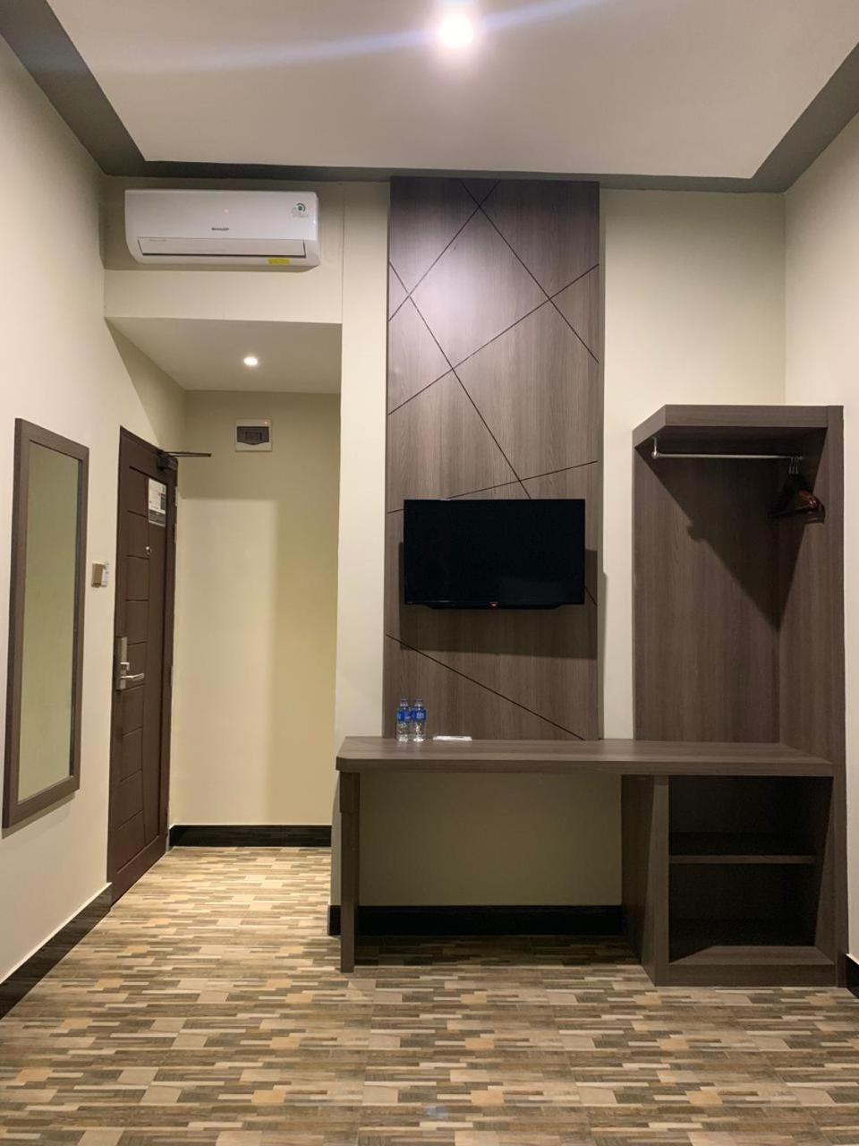Bless Hotels Sintang Kültér fotó